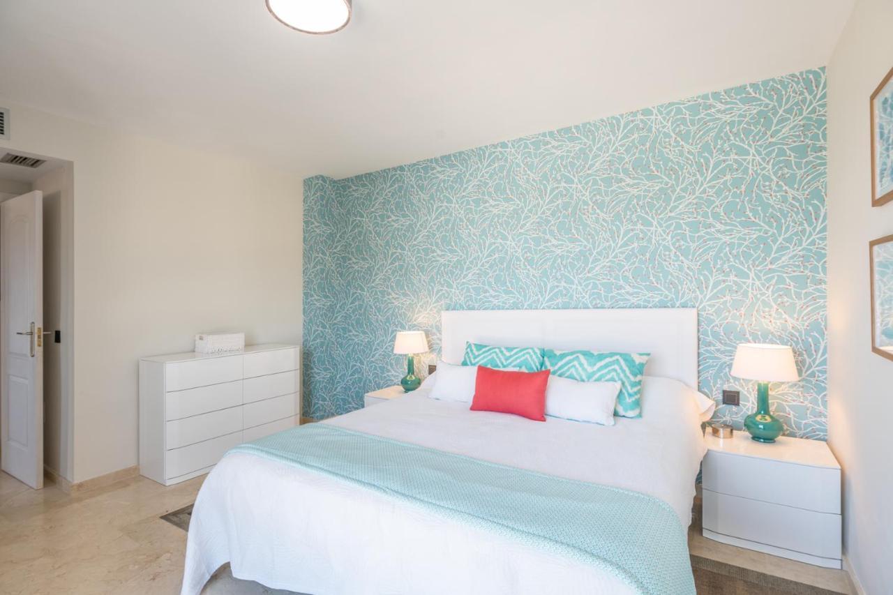 Con Piscina, Golf Y Solarium By Rent Me Appartement Estepona